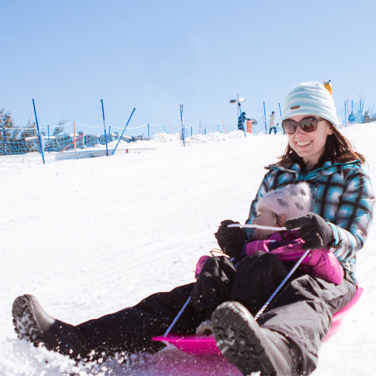 lake-mountain-toboggan-family-3-close-crop